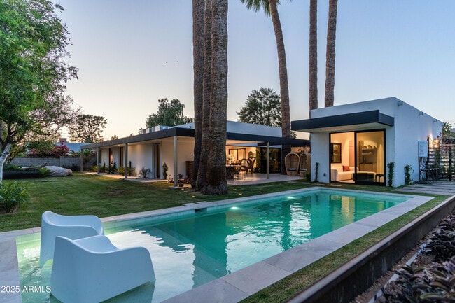 property at 5311 E Mitchell Dr