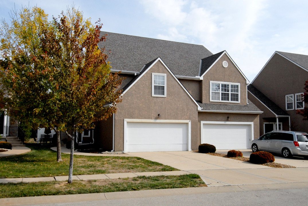 Villas of Loiret Townhomes Photo