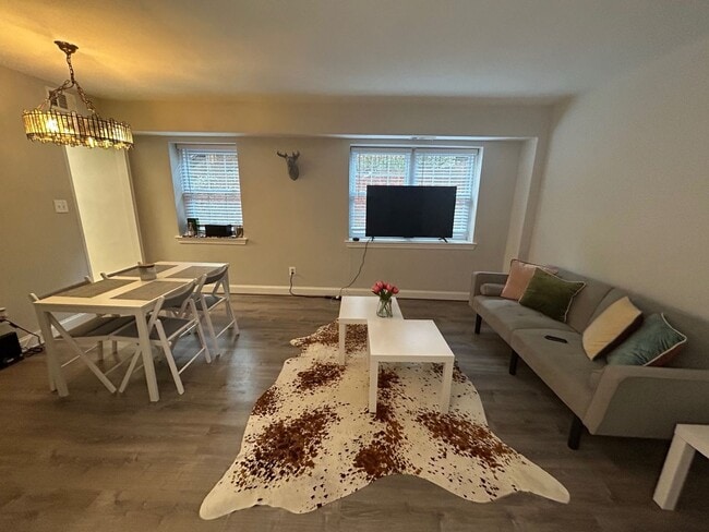 1322 Fort Myer Dr in Arlington, VA - Building Photo - Building Photo