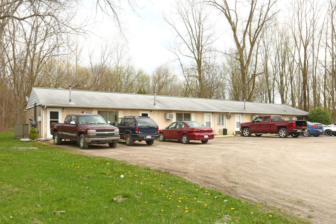 13212 N Saginaw Rd in Clio, MI - Building Photo