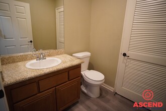 1300 R St in Bakersfield, CA - Building Photo - Building Photo