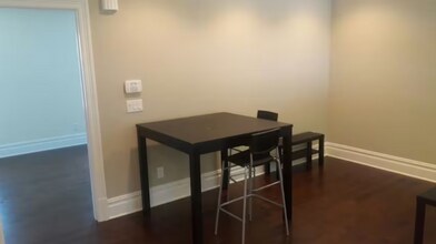 1300 Hope St-Unit -2 in Stamford, CT - Building Photo - Building Photo
