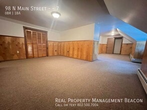 98 N Main St in Hartford, VT - Building Photo - Building Photo