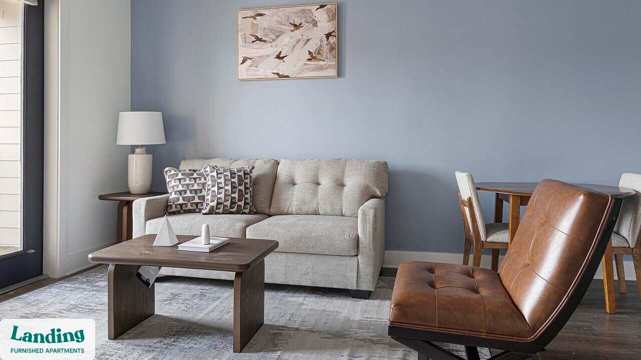 44 Braves Ave in Lawrenceville, GA - Foto de edificio