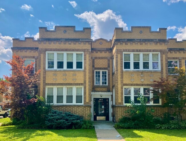 4103 W Nelson St, Unit 1