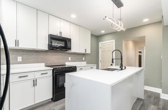 46 W Washington Ln in Philadelphia, PA - Building Photo - Building Photo