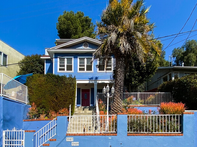 property at 3909 Cumberland Ave