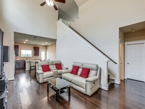 5906 Wolf Pack Dr in Pflugerville, TX - Building Photo - Building Photo