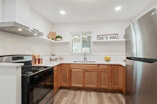 4913 Hawk Cove in Austin, TX - Building Photo