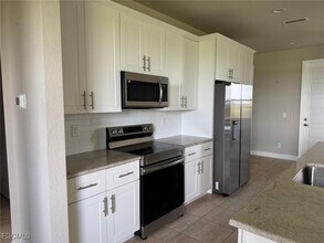578 David Cir in La Belle, FL - Building Photo - Building Photo