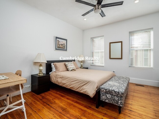 2 Buckley Ave, Unit 1T