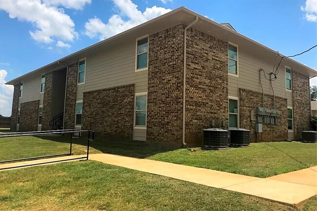 502 Main in Whitehouse, TX - Foto de edificio - Building Photo