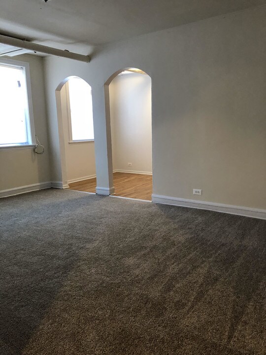 6754 N Hermitage Ave-Unit -6754-GS in Chicago, IL - Building Photo