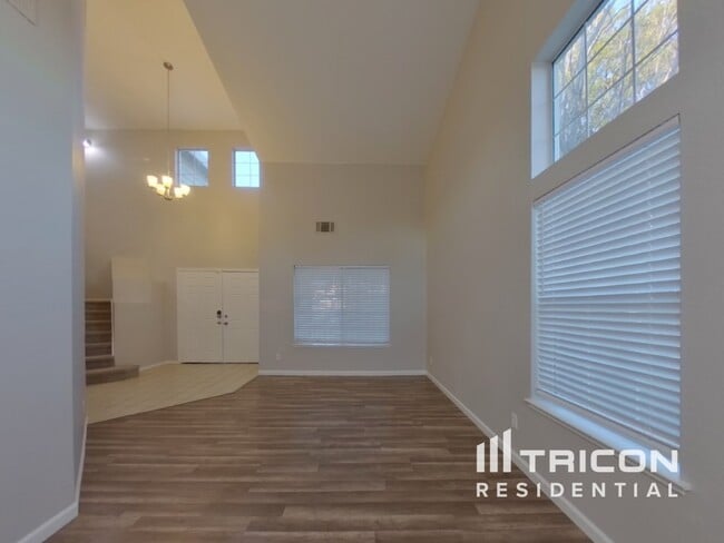 5101 Pioneer Ct in Antioch, CA - Building Photo - Building Photo