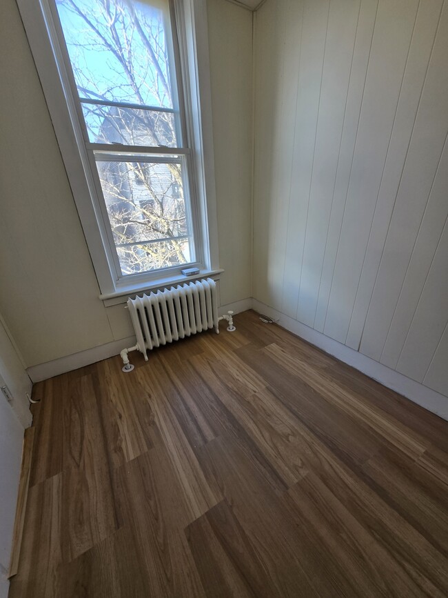 2636 5th Ave, Unit 2 in Troy, NY - Foto de edificio - Building Photo