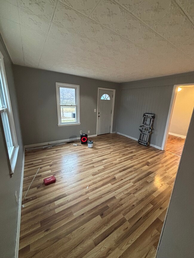 127 W Jackson St in Lansing, MI - Foto de edificio - Building Photo