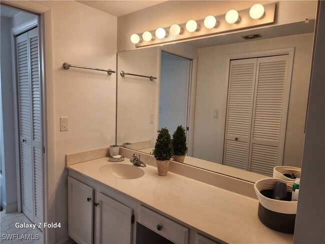 property at 805 River Point Dr