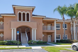 8243 Mulligan Cir in Port St. Lucie, FL - Building Photo - Building Photo