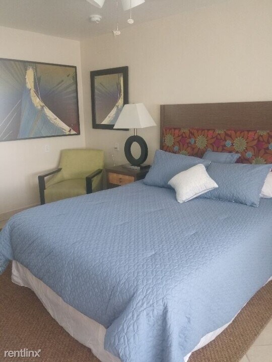 1064 N Tamiami Trail-Unit -#87 in North Fort Myers, FL - Building Photo