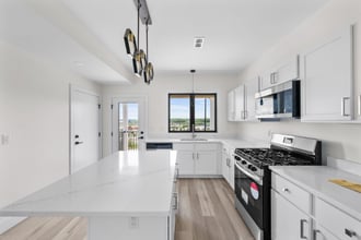 1295 Holmden Ave in Cleveland, OH - Building Photo - Building Photo