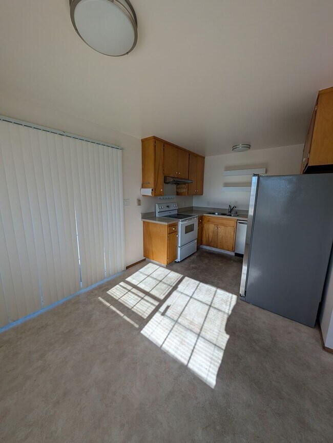 608 Liberty St in El Cerrito, CA - Building Photo - Building Photo