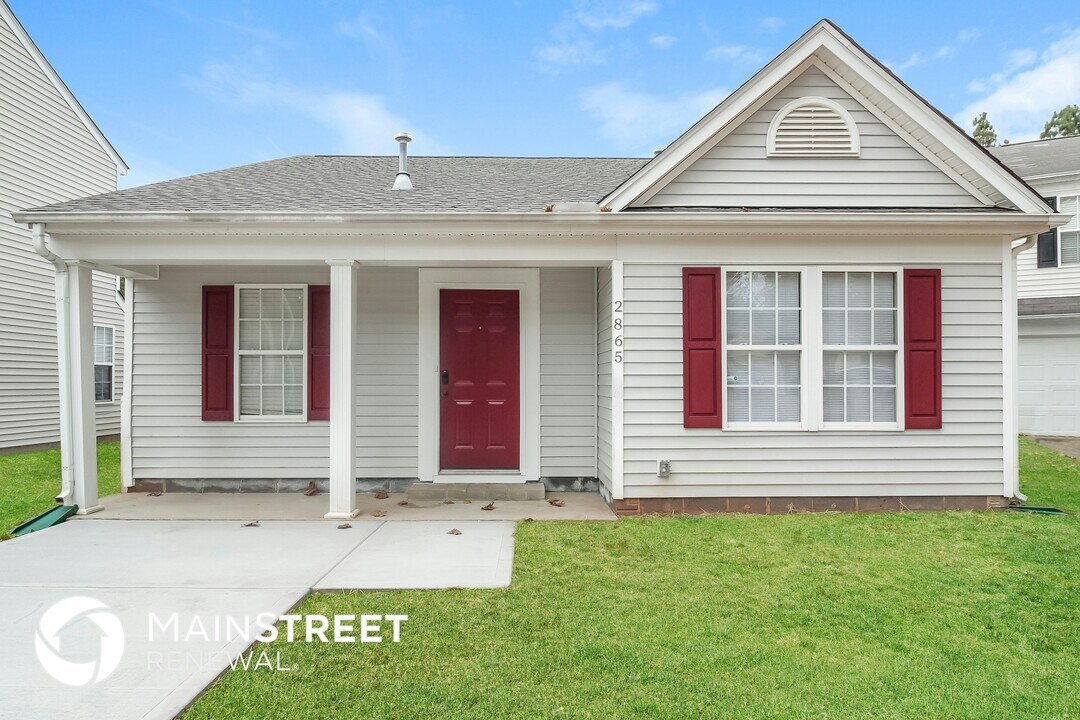 2865 Oasis Ln in Charlotte, NC - Building Photo