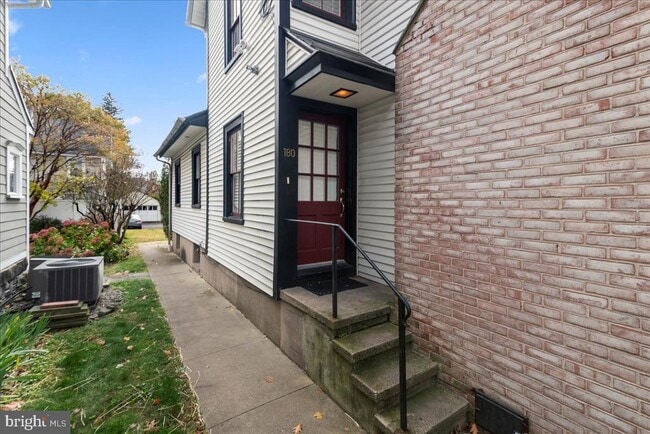 property at 182 W Court St