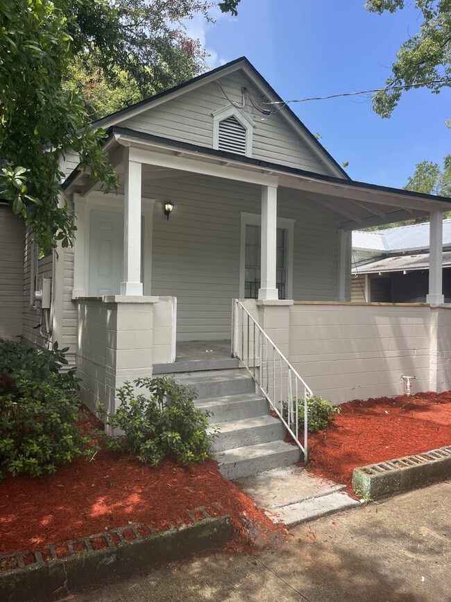 property at 1485 Steele St