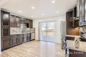 16105 E Bails Pl in Aurora, CO - Building Photo - Building Photo