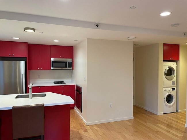 29 Warren St, Unit 2
