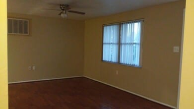 1423 Classic Dr in Holiday, FL - Building Photo - Building Photo