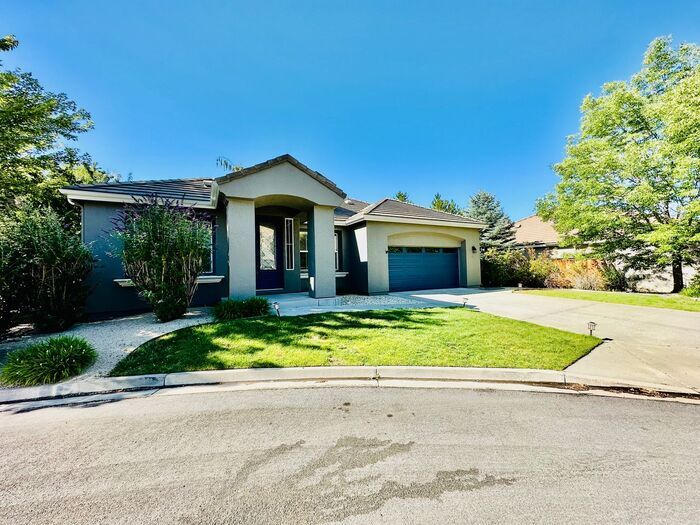 8120 Silver Strike Ct in Reno, NV - Building Photo