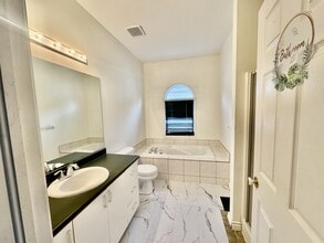 163 Rue des Boulonnais in Gatineau, QC - Building Photo - Building Photo