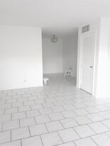 11374 Royal Palm Blvd, Unit 11374 in Coral Springs, FL - Building Photo