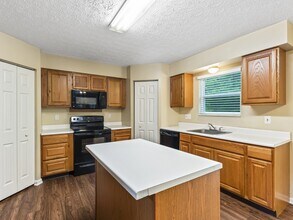 18 Lochness Ln in Pataskala, OH - Building Photo - Building Photo