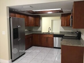 11200 SW 157th St in Miami, FL - Foto de edificio - Building Photo