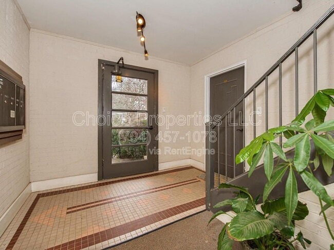 227 N Dotger Ave in Charlotte, NC - Building Photo - Building Photo