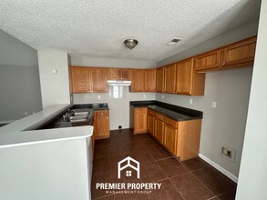 7041 Ireland Dr in Cordova, TN - Building Photo - Building Photo