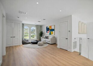 3201 E Stonebrook Cir in Davie, FL - Building Photo - Building Photo