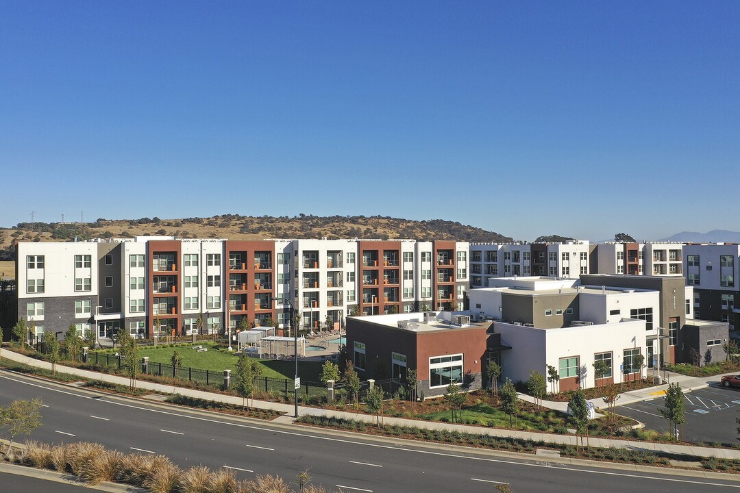 Nova at Green Valley Apartments in Fairfield, CA - Building Photo