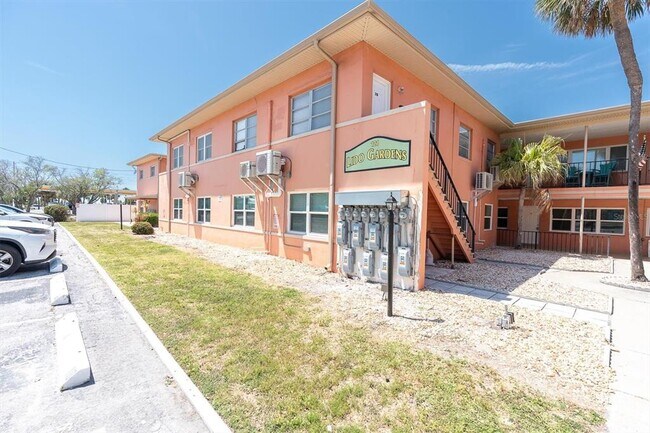 121 46th Ave in St Pete Beach, FL - Building Photo - Building Photo