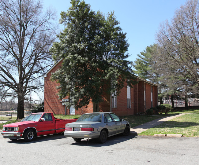 Third Street in Winston-Salem, NC - Building Photo - Building Photo