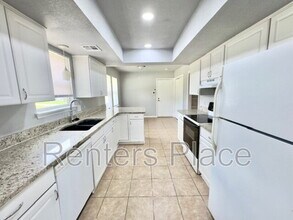 1400 N Ironwood Pl in Broken Arrow, OK - Foto de edificio - Building Photo