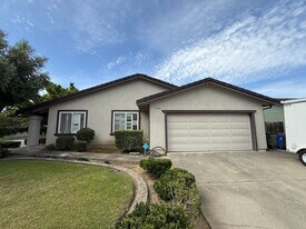 34897 Busby Way in Fremont, CA - Building Photo