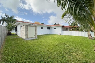 601 N 12th Ave in Hollywood, FL - Building Photo - Building Photo