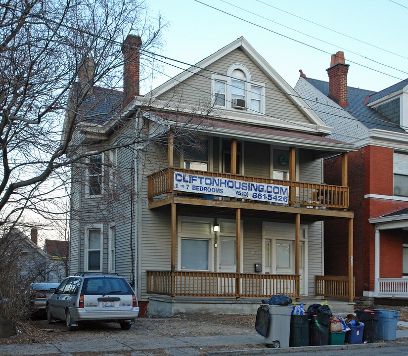 2559 Fairview Ave in Cincinnati, OH - Building Photo