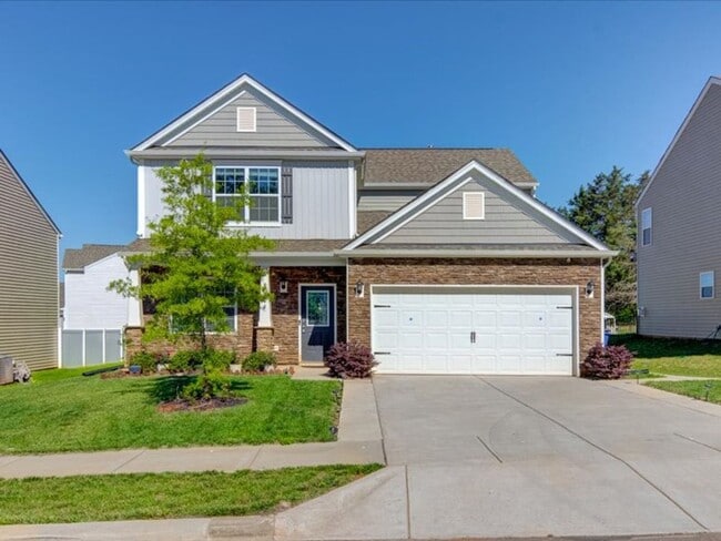 property at 4013 Village Blvd NW