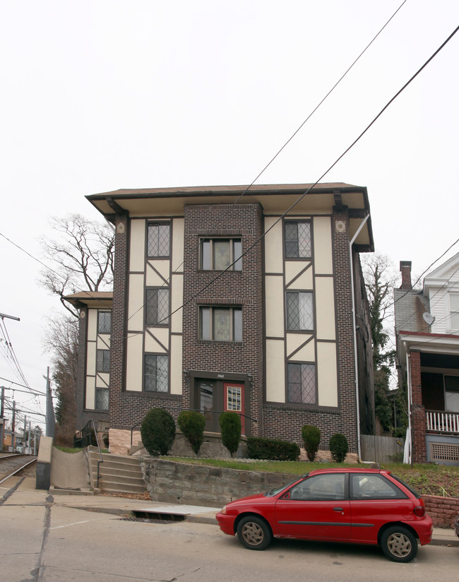 1460 Park Blvd in Pittsburgh, PA - Foto de edificio - Building Photo