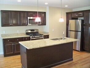 404 Main St in Wallingford, CT - Building Photo - Building Photo