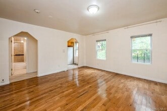 84 Ravine Ave in Yonkers, NY - Building Photo - Building Photo